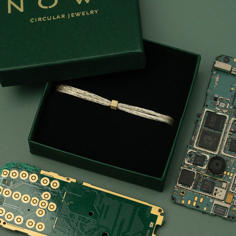 Solid as a Block armband goud ~ roomwit & goud