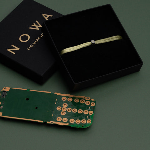 Recharge yourself armband zilver