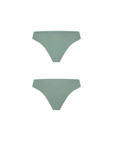 menstruatie zwemkleding in het model cheeky en de absorptie licht-gemiddeld en in de kleur groen