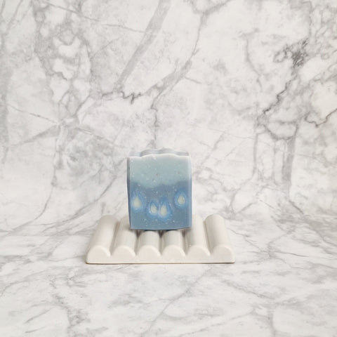 Plenzen handmade soap | Petitgrain, clary sage and peppermint