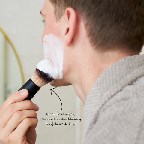 Scheerkwast van Zwart Metaal