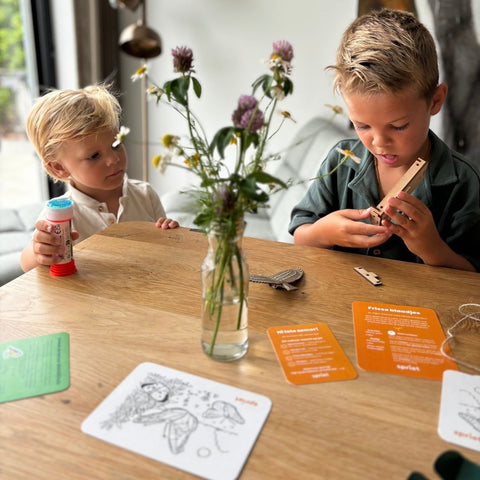 natuur helpen met kinderen