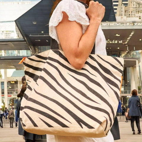 Duurzame shopper Zebra actiefoto stad