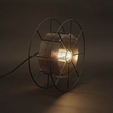 Duurzame upcycle Dutch stalen design SPOOL lamp gemaakt van gerecycle materialen - Tolhuijs