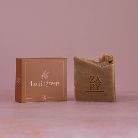Luxe honingzeep – handgemaakt met natuurlijke ingrediënten voor intensieve hydratatie.