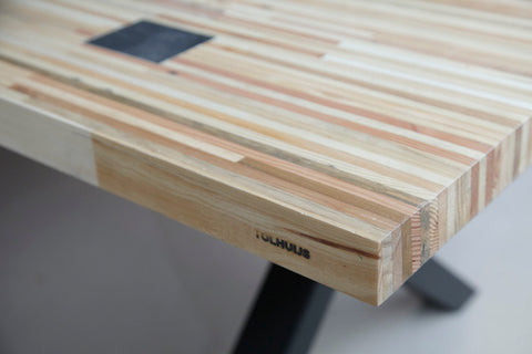 Upcycle dining table pressed pallet