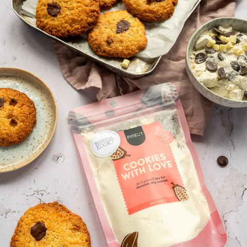 Koekjes bakken | Cookies with Love | pouchbag | Pineut x BrendaKookt | Doos met 10 stuks