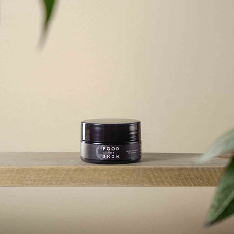 Food for Skin Rocket Eye Cream oogcrème op minimalistische achtergrond
