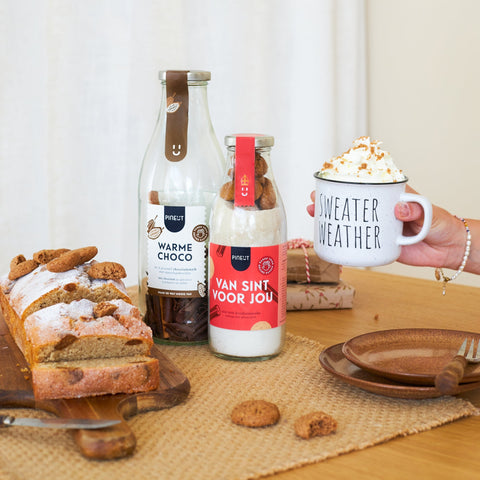 Het perfecte Sinterklaas cadeau | Combi | Chocolademelk + Kruidnotencake