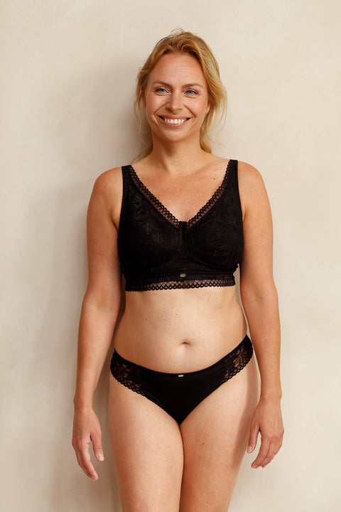Savara Intimates | Duurzame Prothese lingerie