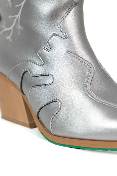 Sofie Vegan Boots Silver - Limited Edition