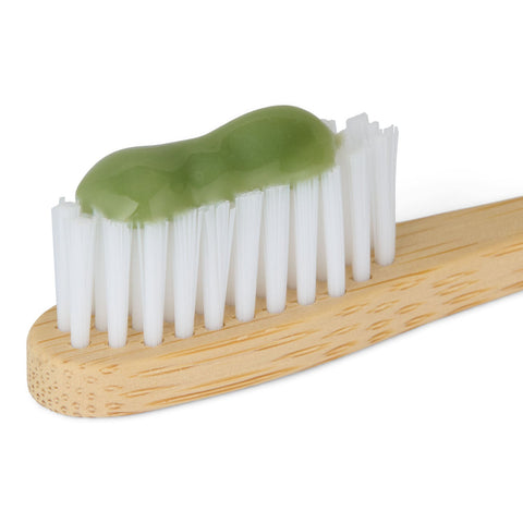 Self-care pakket - premium tandpasta milde munt + tandenborstel