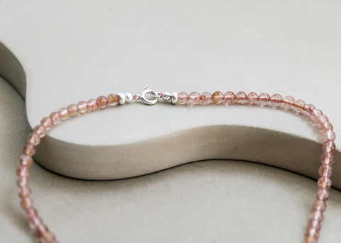 Aardbeienkwarts ketting 'Flore'