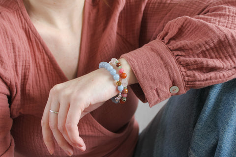 'Rosie' Edelsteen Armband met Kyaniet, Rhodocrosiet en Roze Opaal