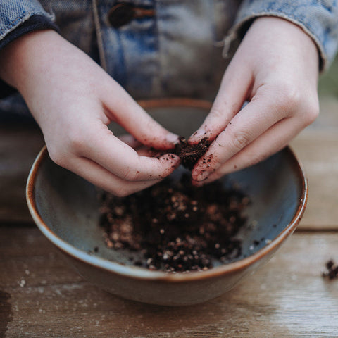 Bloemenbommen maken ontwikkeling kind lente