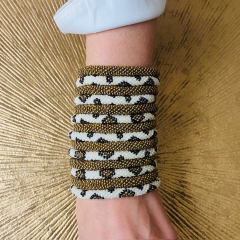 Luna-Leena armband rol goud - 14+ - glaskralen - hand gehaakt in Nepal