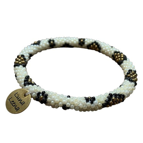 Luna-Leena armband rol leopard  gebroken wit, zwart, goud - 14+ - glaskralen - hand gehaakt in Nepal