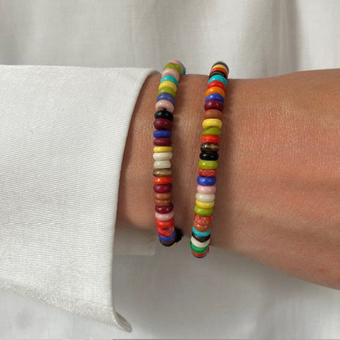 Luna-Leena armband multi - one size stretch - gerecycled kralen van bestaande armbanden uit Nepal - handgemaakt in Nepal