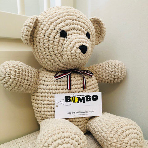 Luna-Leena beer groot - gebroken wit - dik katoen - hand gehaakt in Nepal