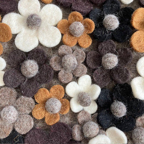 Luna-Leena kinder bloemen tas - grijs, zwart, bruin - vilt wol - handgemaakt in Nepal