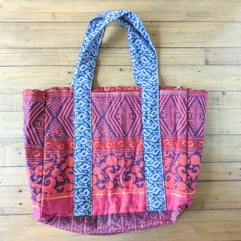 Large sari market tote bags