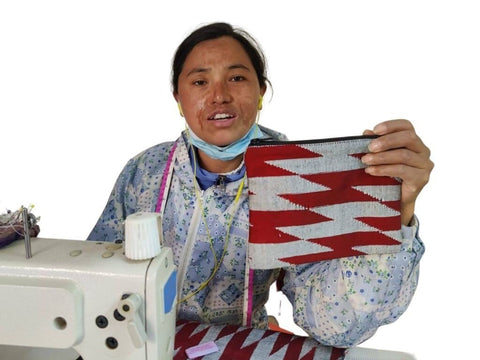 Dhaka pouch, ethically handwoven in Nepal - Shakti.ism | शक्तिवाद