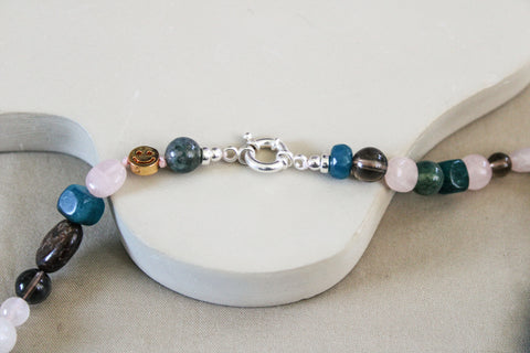 'Charlie' Edelsteen Ketting met Rozenkwarts en Rookkwarts