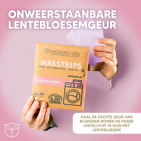 Geurige wasstrips voor schone kleding met wasmiddel en wasdoekjes.
