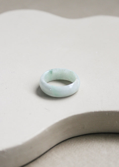 Jade ring 'Ruth' (US 7, 17.3mm)