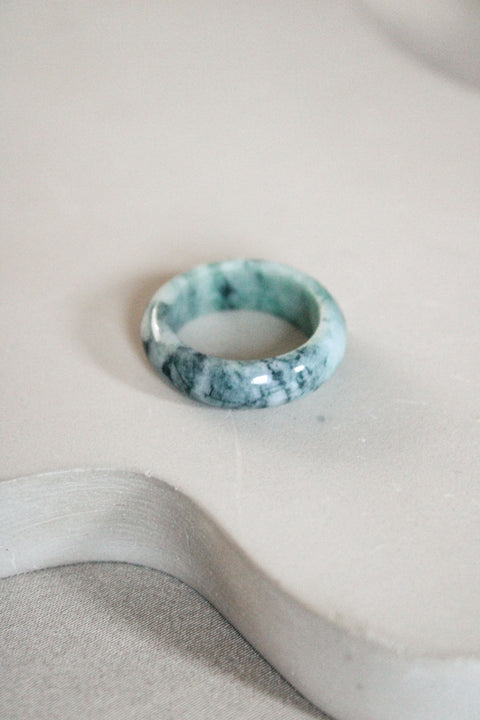 'Nephele' Jade Ring (US 8.5, 18.6mm)