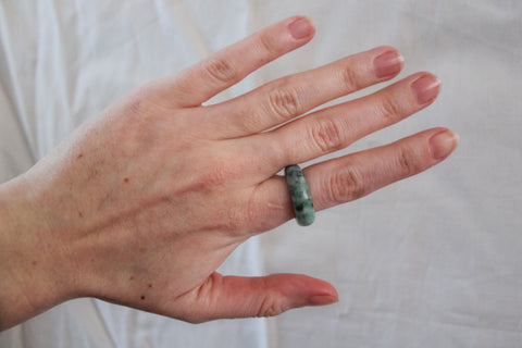 'Nephele' Jade Ring (US 8.5, 18.6mm)
