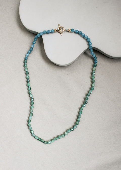 Cyaniet en chalcedoon ketting 'Chloe'