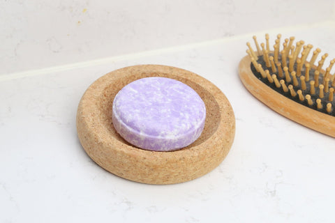 eco-friendly and zero waste shampoo bar lavender solid blue bar lavendel handmade in the netherlands with a bamboo brush and a cotton sponge