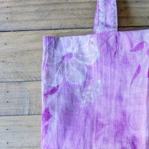 pink sari tote bag on wooden background