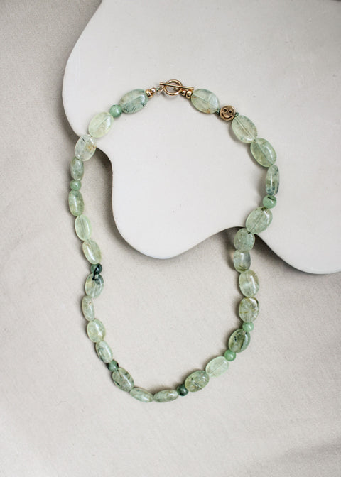 Prehniet ketting 'Ulla'