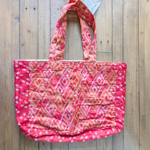 Large sari market tote bags