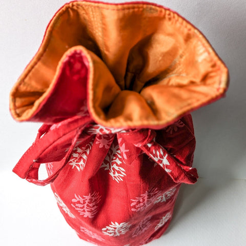 Reusable Kalamkari Cotton Bottle Gift Bags, Ethically Handmade in India - Shakti.ism | शक्तिवाद