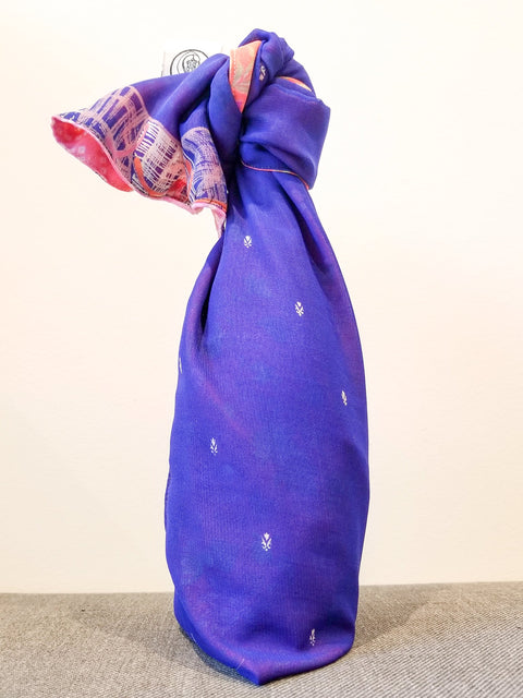Reusable sari gift wrap, upcycled and reversible - Shakti.ism | शक्तिवाद