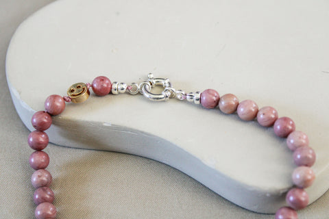 'Mabel' Rhodoniet Ketting