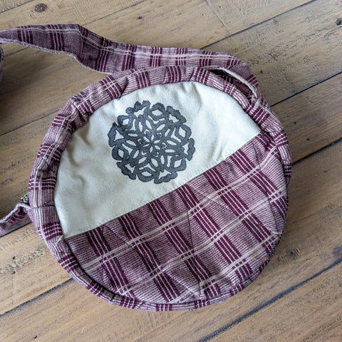Round sari shoulder bag