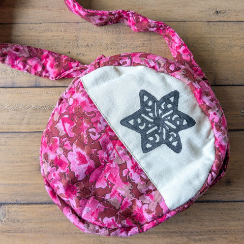 Round sari shoulder bag