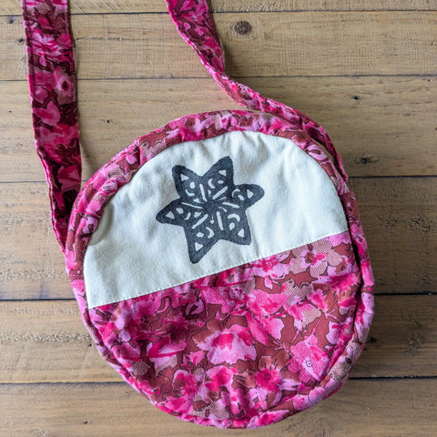 Round sari shoulder bag 