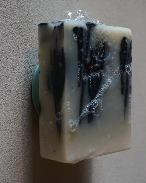 Soapi - magnetic soap holder