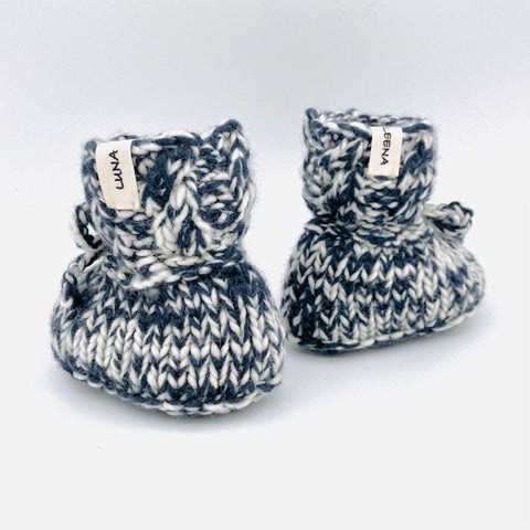 Luna-Leena baby sokjes - 0-6mnd - grijs gemêleerd - merino wol - hand gehaakt in Nepal