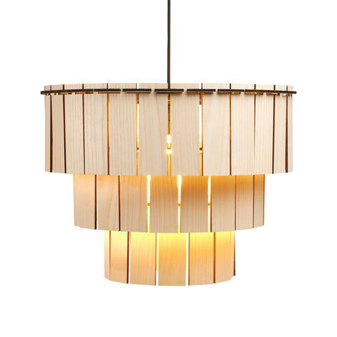 taglight kroonluchter hout design met lamp aan