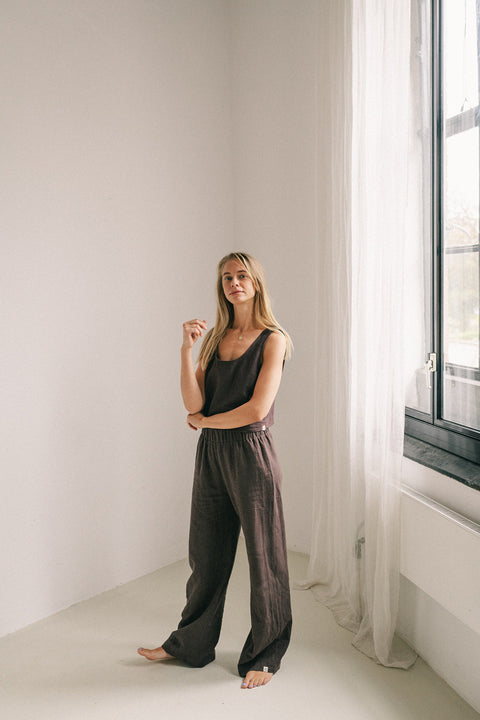 Brown linen set