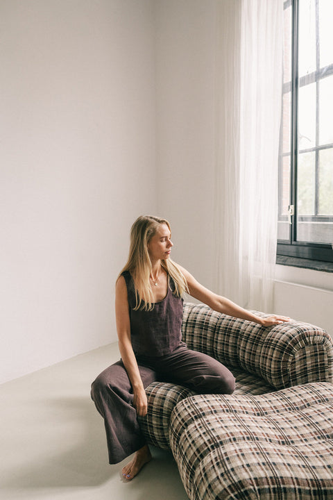 Brown linen set